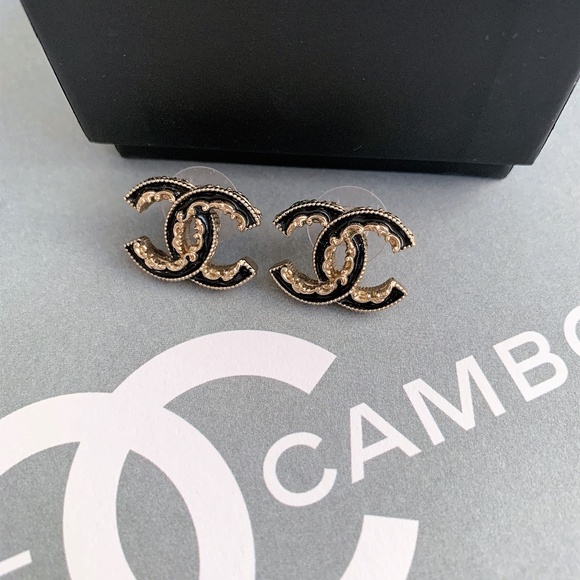SOLD Chanel Gold Black Enamel Cc Baroque Earrings - Picture 2 of 8